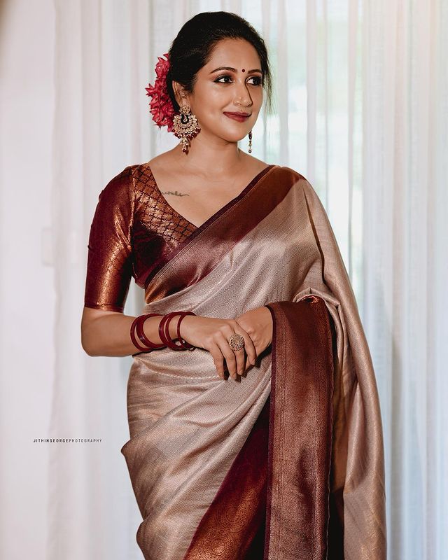 Traditional Beige Soft Silk Saree with Lissome Blouse Piece - Shop authentic Indian Women's Fashion by Silk Folks