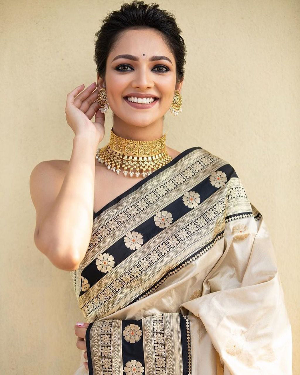 Glorious Off White Soft Silk Saree With Prominent Blouse Piece - Shop authentic Indian Women's Fashion by Silk Folks