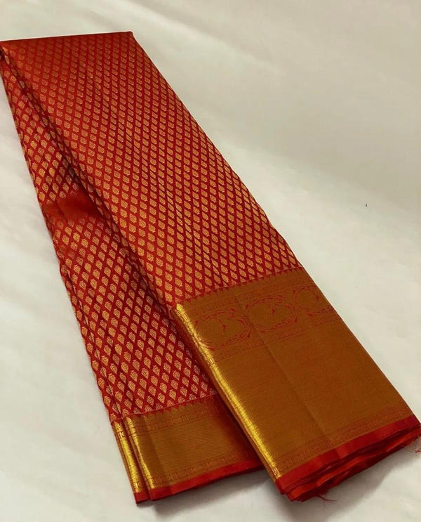Lagniappe Red Kanjivaram Silk Saree With Magnetic Blouse Piece