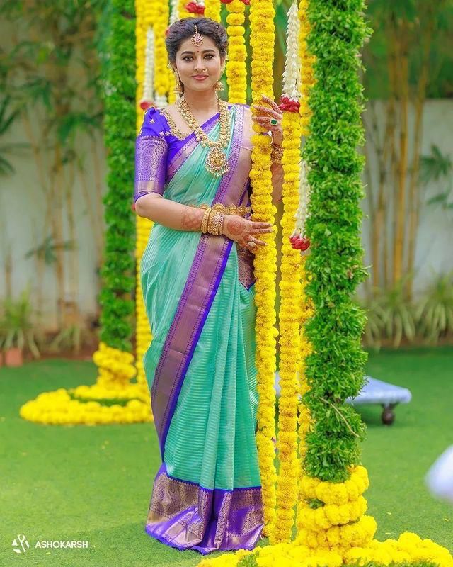 Elegant Firozi Soft Silk Saree With Snappy Blouse Piece - Shop authentic Indian Women's Fashion by Silk Folks