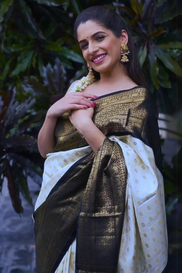Exceptional Off White Soft Silk Saree With Surpassing Blouse Piece