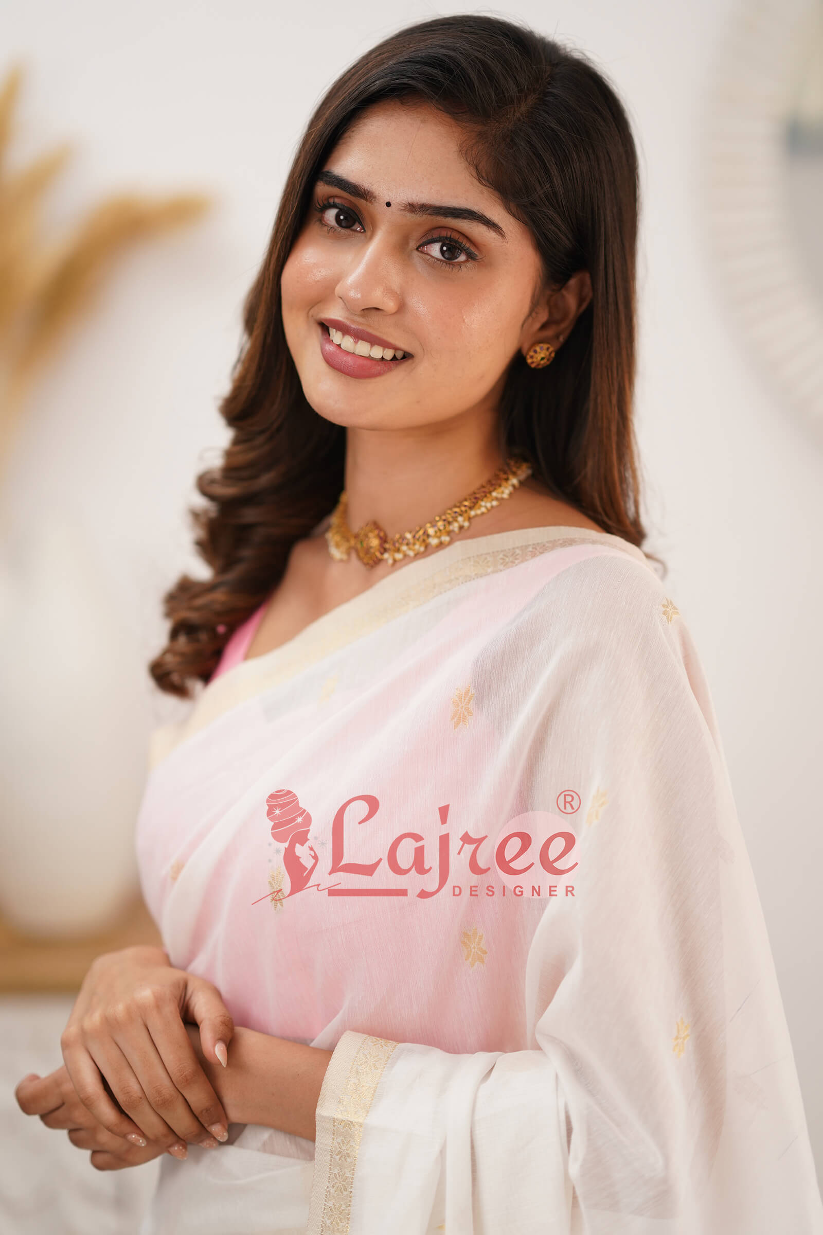 Quintessential White Cotton Silk Saree With Deserving Blouse Piece - Shop authentic Indian Women's Fashion by Silk Folks