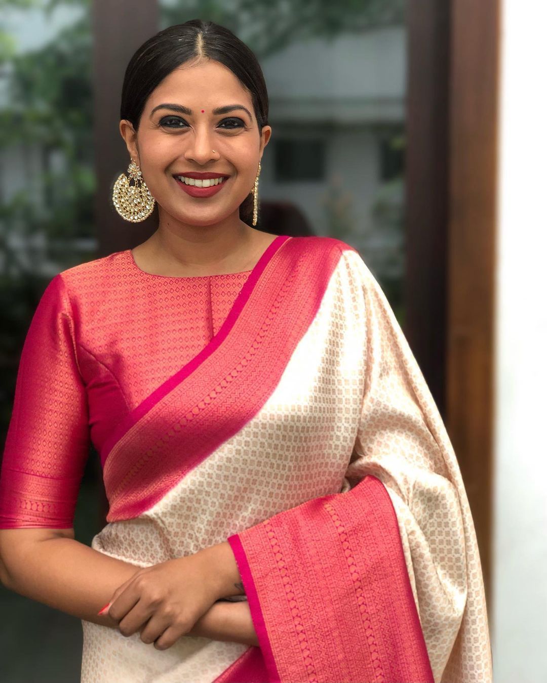 Awesome Off white Soft Kanjivaram Silk Saree With Groovy Blouse Piece - Shop authentic Indian Women's Fashion by Silk Folks