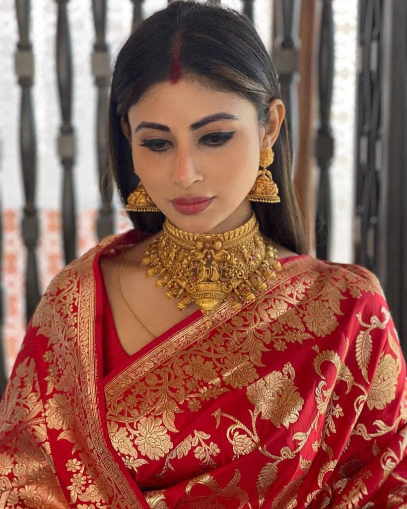 Appealing Red Soft Banarasi Silk Saree With Gleaming Blouse Piece - Shop authentic Indian Women's Fashion by Silk Folks