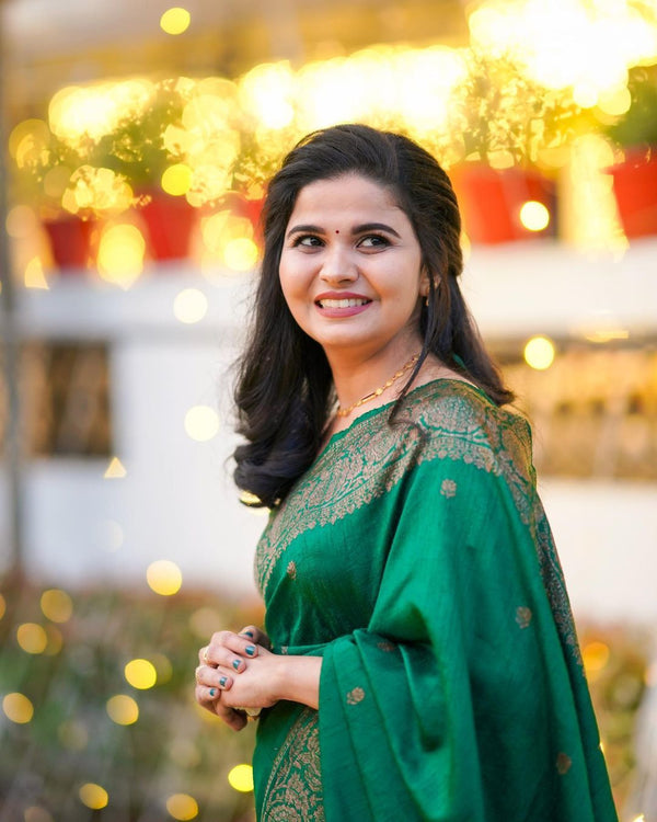 Artistic Green Soft Banarasi Silk Saree With Lovely Blouse Piece - Shop authentic Indian Women's Fashion by Silk Folks