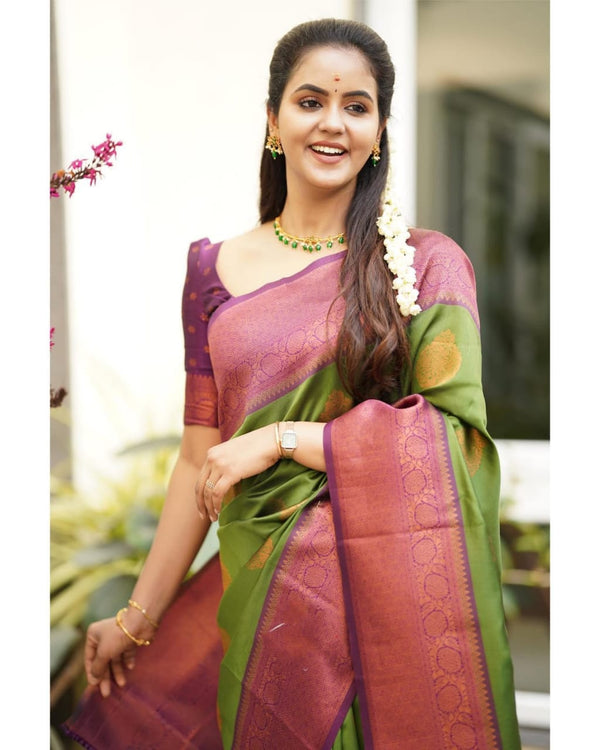 Artistic Green Soft Silk Saree With Supernal Blouse Piece - Shop authentic Indian Women's Fashion by Silk Folks