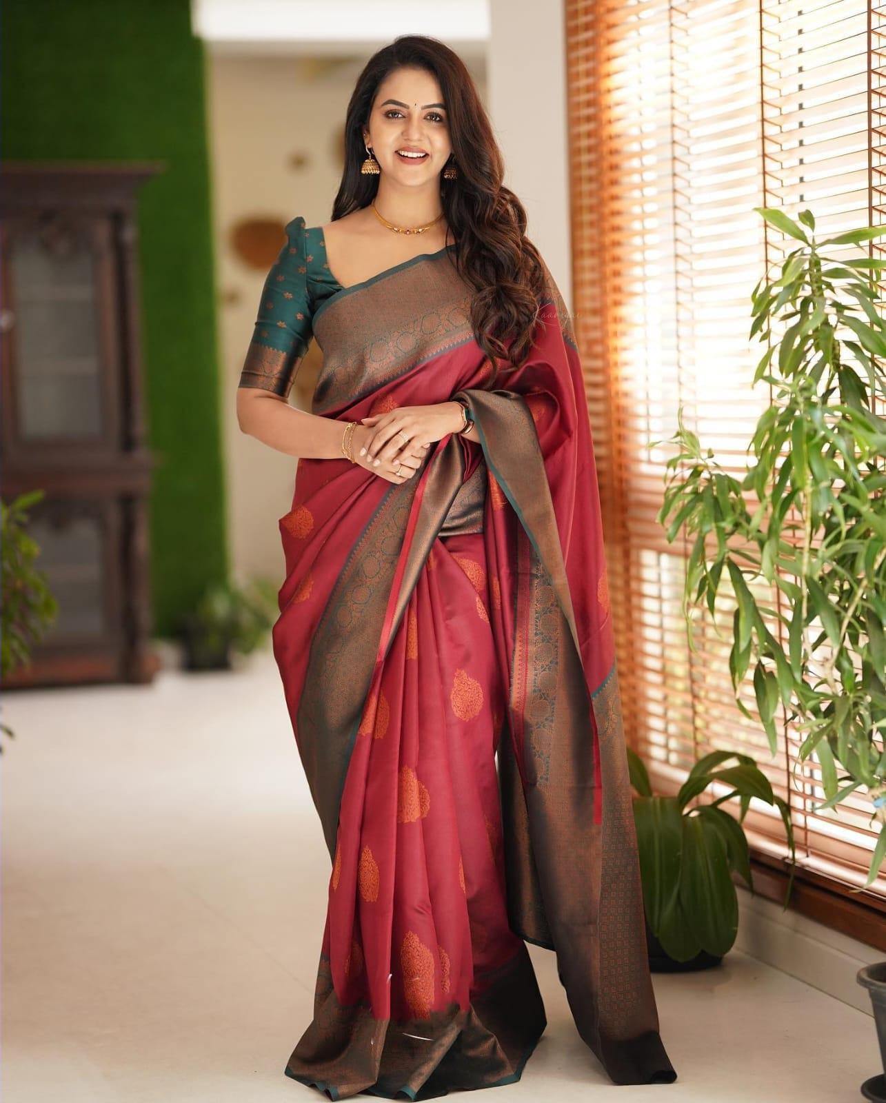 Artistic Maroon Soft Silk Saree With Splendorous Blouse Piece - Shop authentic Indian Women's Fashion by Silk Folks