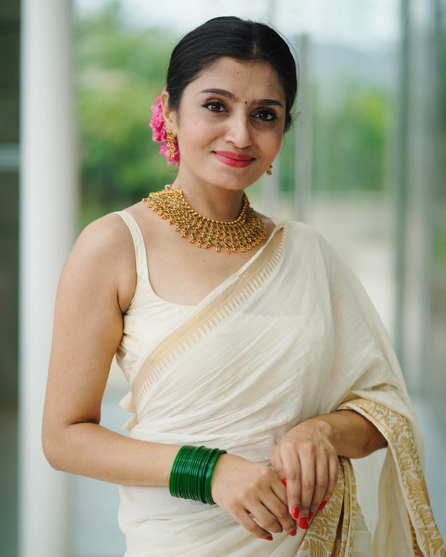 Beauteous White Soft Silk Saree With Serendipity Blouse Piece - Shop authentic Indian Women's Fashion by Silk Folks