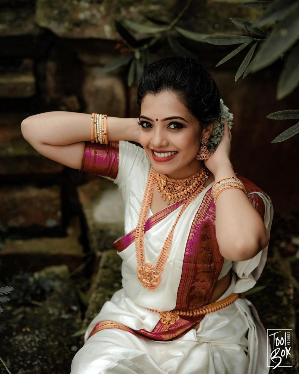 Demanding White Soft Silk Saree With Girlish Blouse Piece - Shop authentic Indian Women's Fashion by Silk Folks
