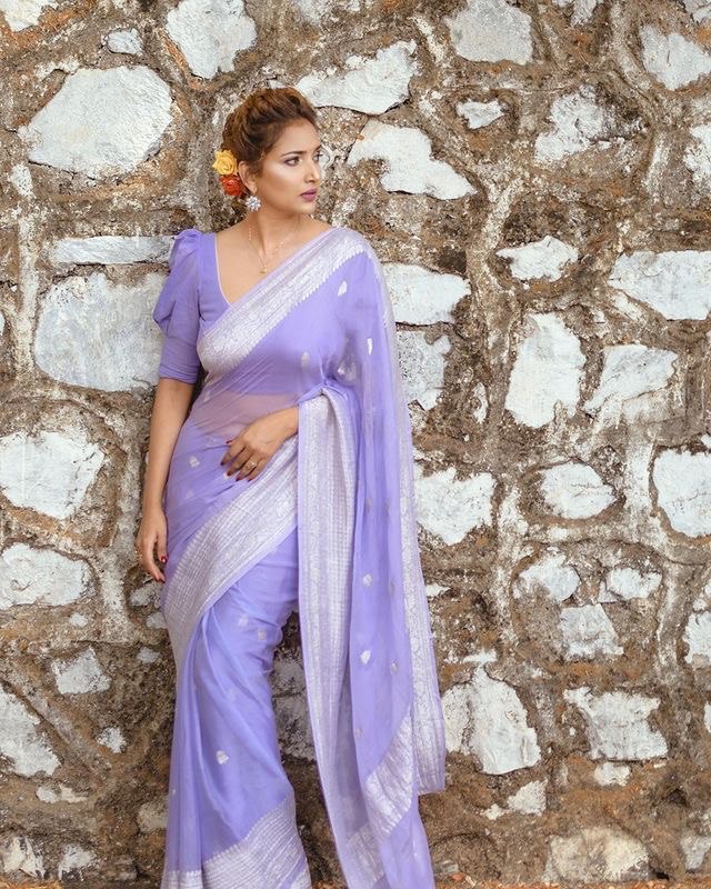 Brood Lavender Linen Silk Saree With Felicitous Blouse Piece - Shop authentic Indian Women's Fashion by Silk Folks