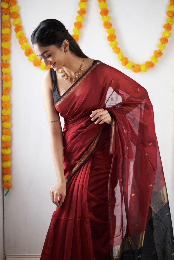 Engaging Red Cotton Silk Saree With Redolent Blouse Piece - Shop authentic Indian Women's Fashion by Silk Folks