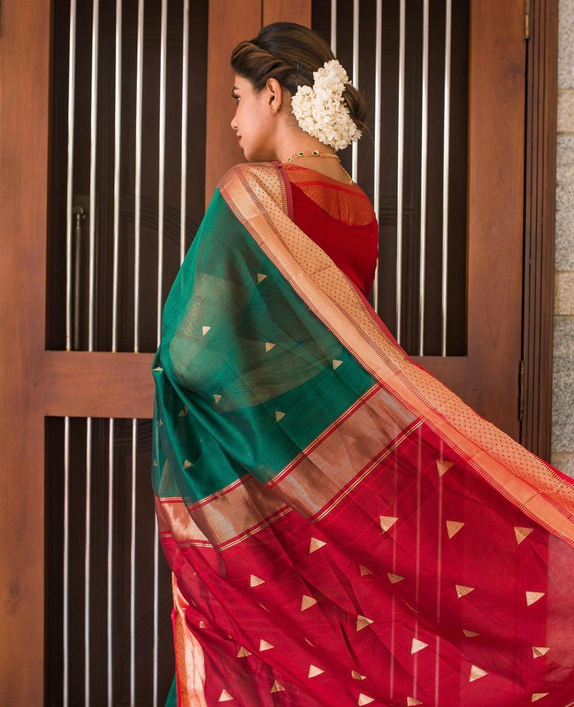Seraglio Green Soft Silk Saree With Murmurous Blouse Piece - Shop authentic Indian Women's Fashion by Silk Folks