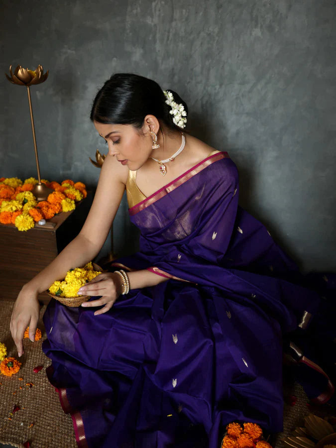 Classic Navy Blue Cotton Silk Saree With Exceptional Blouse Piece - Shop authentic Indian Women's Fashion by Silk Folks
