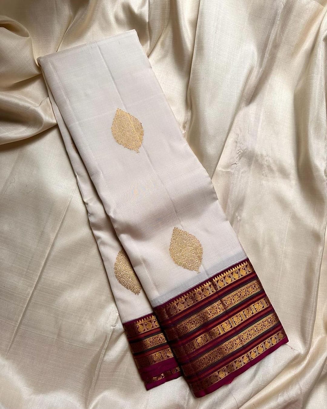 Sumptuous Off White Soft Silk Saree With Phenomenal Blouse Piece - Shop authentic Indian Women's Fashion by Silk Folks