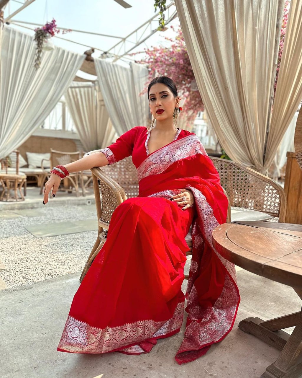 Alluring Red Soft Silk Saree With Hypnotic Blouse Piece - Shop authentic Indian Women's Fashion by Silk Folks