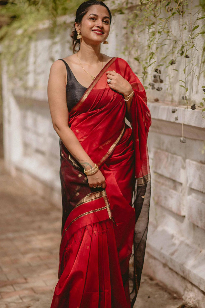 Stunning Red Cotton Silk Saree With Lagniappe Blouse Piece - Shop authentic Indian Women's Fashion by Silk Folks