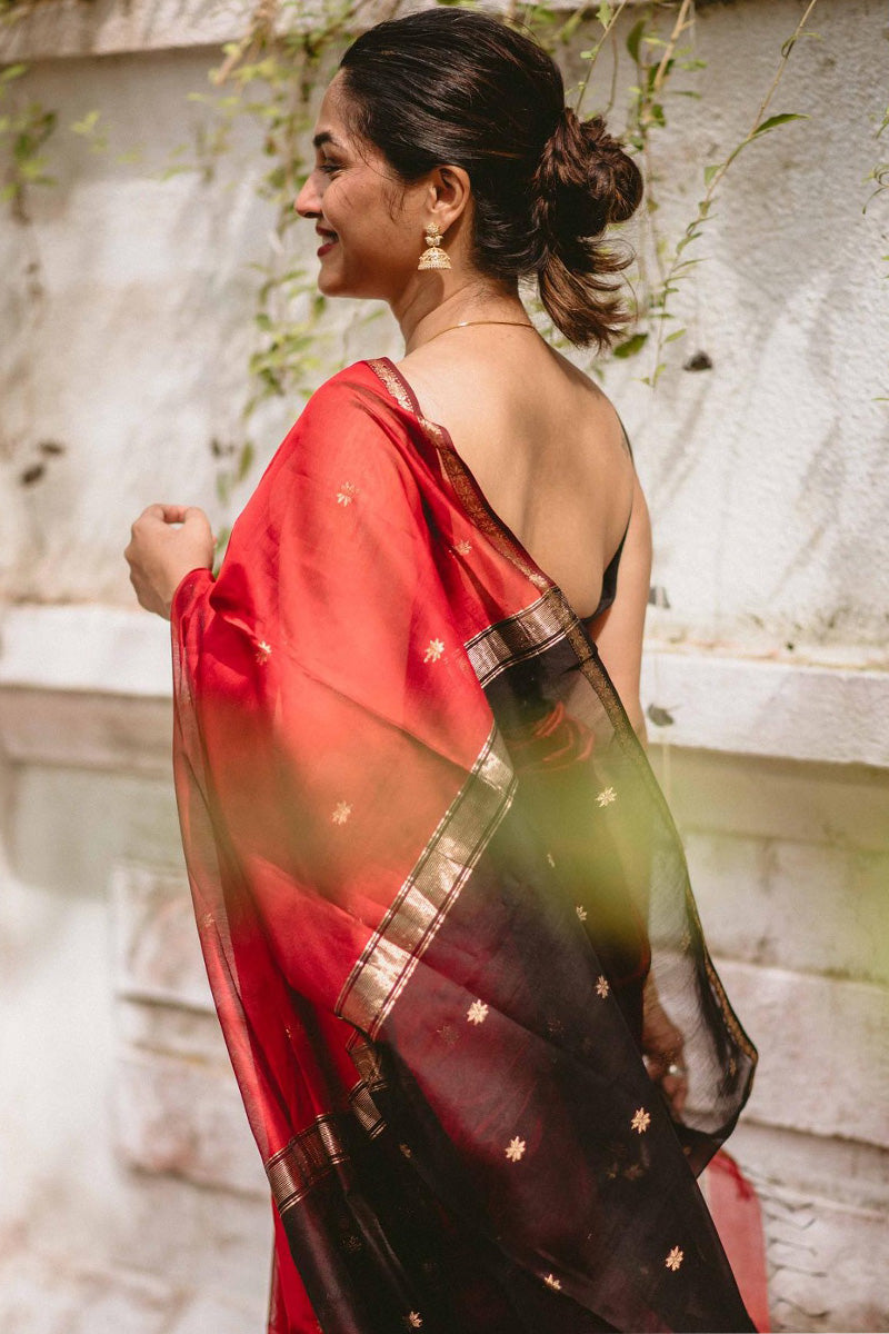 Stunning Red Cotton Silk Saree With Lagniappe Blouse Piece - Shop authentic Indian Women's Fashion by Silk Folks