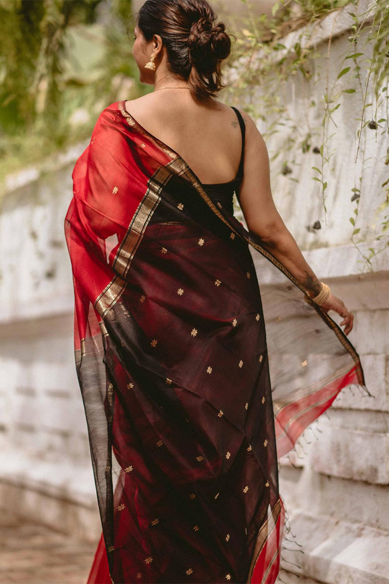Stunning Red Cotton Silk Saree With Lagniappe Blouse Piece - Shop authentic Indian Women's Fashion by Silk Folks