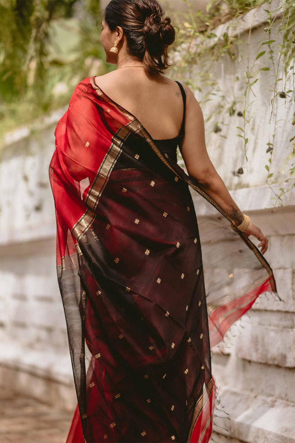 Stunning Red Cotton Silk Saree With Lagniappe Blouse Piece - Shop authentic Indian Women's Fashion by Silk Folks