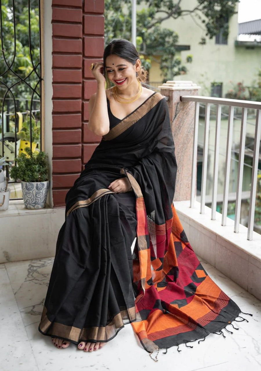 Quintessential Black Cotton Silk Saree With Fugacious Blouse Piece - Shop authentic Indian Women's Fashion by Silk Folks
