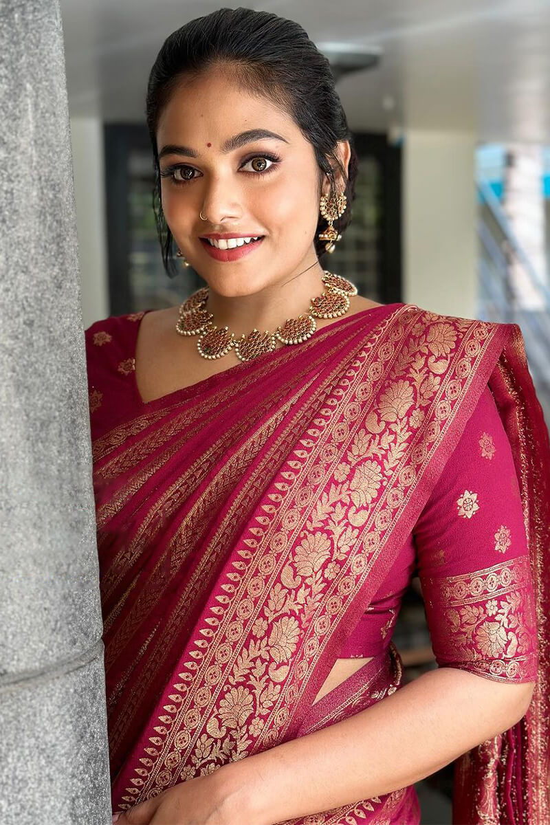 Assemblage Dark Pink Soft Silk Saree With Flaunt Blouse Piece - Shop authentic Indian Women's Fashion by Silk Folks