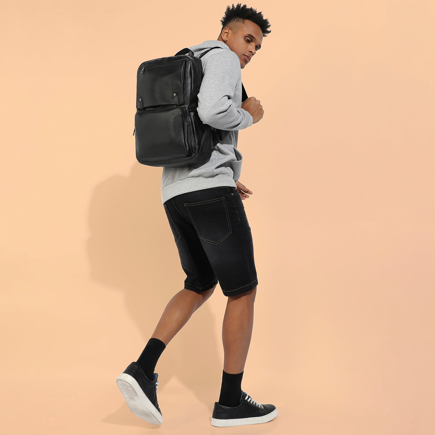 Buy The Neo Explorer Backpack - Obsidian Black in India at Best