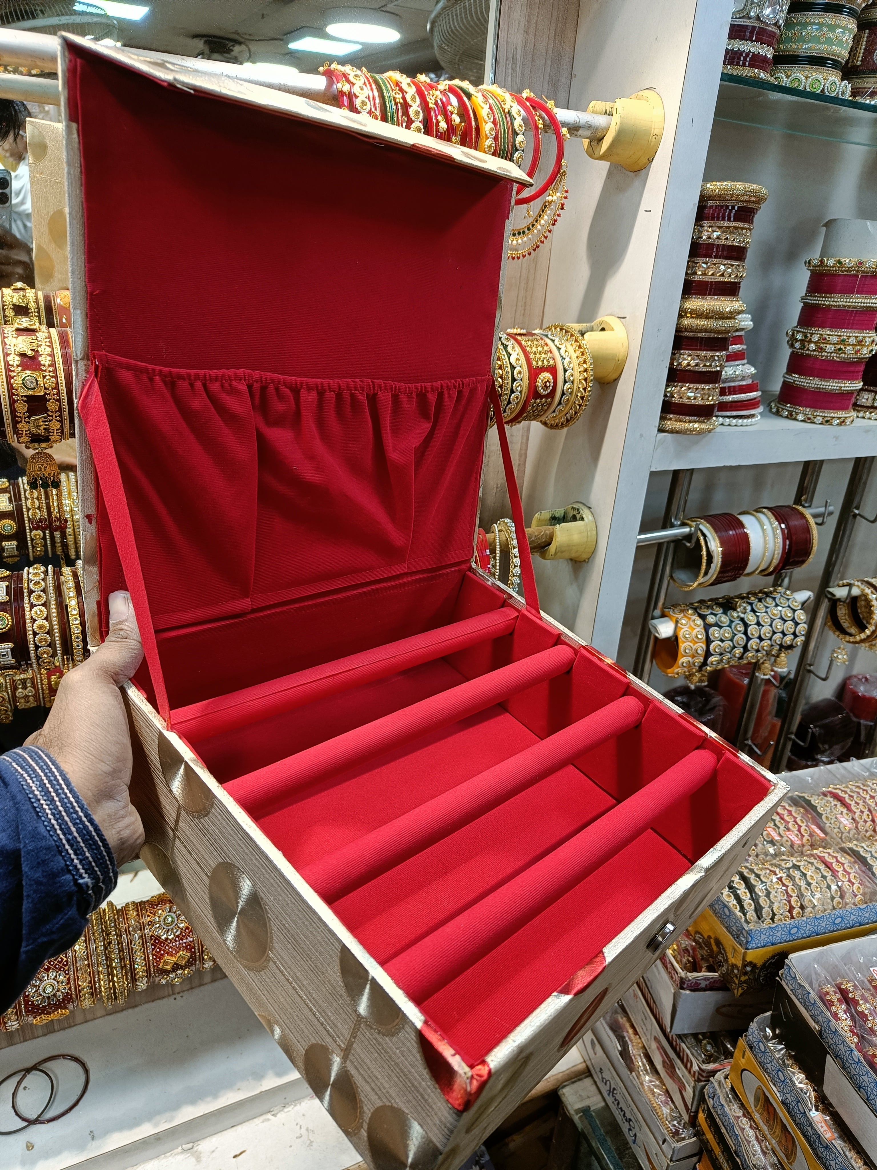 Variant image
